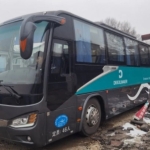 金龙牌 KLQ6858 纯电动大巴营运版，由苏州金龙生产，拥有 46 座