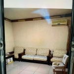 位于太极广场的房子，其户型为 3 室 2 厅 1 卫