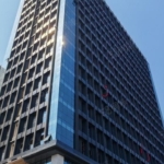 旺角商业广场的 LOFT 公寓，层高 5 米，现可入住现房