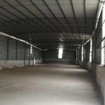 金三角加油站南侧有一处 160 平的仓库，带有 60 平小院，内设有办公室