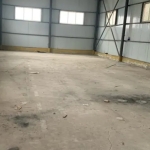现有仓库出租，达 3000 平米，有三相电，大车和拖车头出入方便