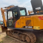 三一重工的三一 315 挖掘机低价出售，且质保一