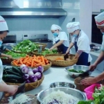 伊赛牛肉聘后厨配菜