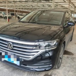 大众威然在 2023 年改款的 380TSI 尊驰版