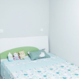 紫竹苑小区，紧邻康德。此为新房首次出租，支持押一付一，绝非中介房源