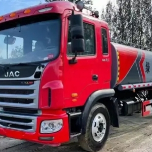 适用于工地的洒水车，性能卓越