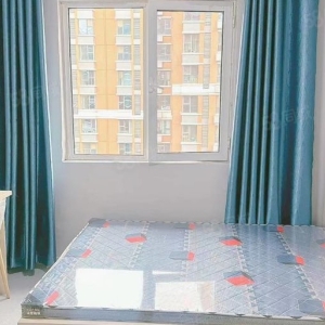 公园名著，与金世纪花园为邻，地处中华南大街，附近有全球通大厦和金业国