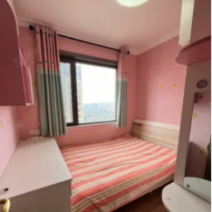 位于联防路的碧桂园天玺，精装四居，楼层佳，有老证，随时能够看房