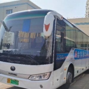 郑州宇通的纯一手 49 座纯电动客车，以低价出售