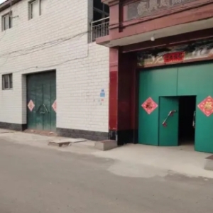 仓库直接出租，楼房同样出租，随时能够看房，价格可商量