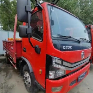 东风多利卡 多利卡 D6 型 2.99 吨载量 136 马力的自卸车