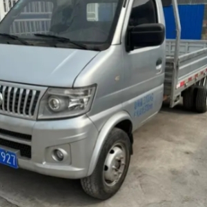 长安凯程神骐 PLUS 载货车，其货箱达3.1米，拥有139马力