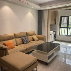 盛世天城，房屋精装，三居室并附送全套家居，以及华润凯旋