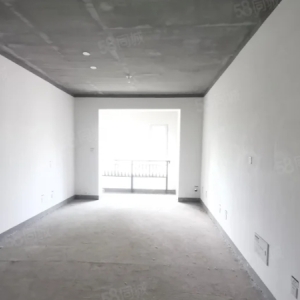 赵王大街未来城，房龄崭新。此房拥有双卫生间，产权清晰明确。房主急售，机不可失