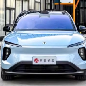 新车已上牌，为 2024 款蔚来 ES6，属于纯电新能源车型，可免购置税