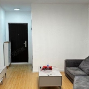 翠湖小区有两居室电梯房，首次出租，租金为 1250 元