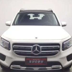 奔驰 GLB 2020 款中具有时尚外观与丰富配置的 GLB 200 车型