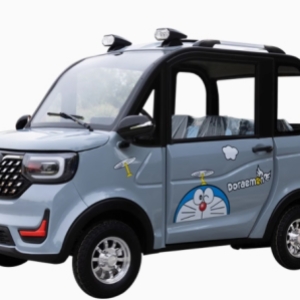 新能源四轮电动轿车，小型家用，适合女士驾驶，油电两用，为成年人及老人提供便捷的代步选择