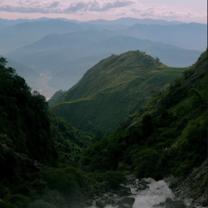敬畏自然文明出游，从哀牢山事件看旅游中的素养与责任